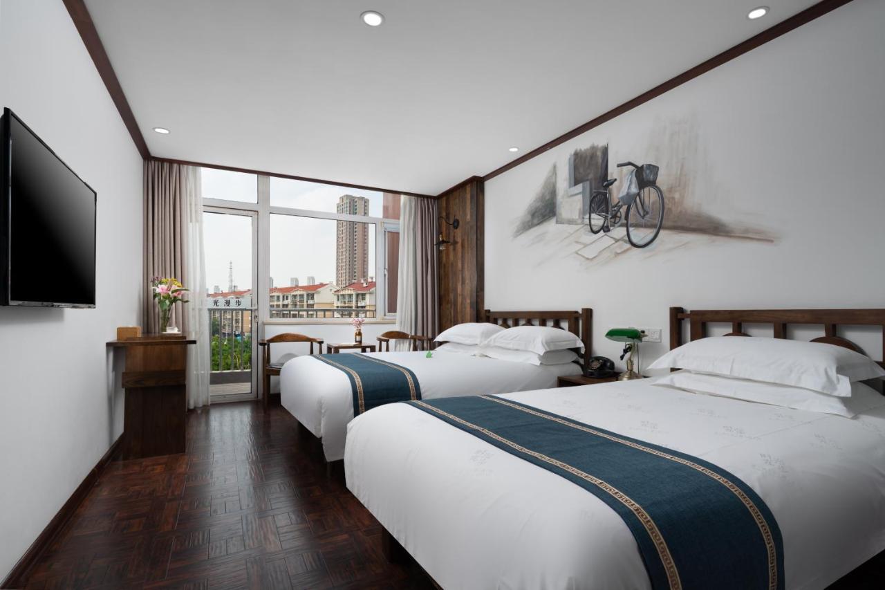 Nostalgia Hotel Near Tianjin Polar Ocean Word- Tianjin Fonte Joy World, 10 Minutes Drive Away From Tianjin Tanggu High-Speed Railway Station, Free Ice-Cream, Mineral Water, Snacks And Laundry Service, English Communication Well Exterior foto