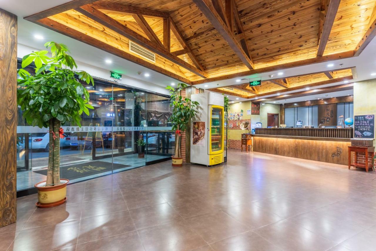 Nostalgia Hotel Near Tianjin Polar Ocean Word- Tianjin Fonte Joy World, 10 Minutes Drive Away From Tianjin Tanggu High-Speed Railway Station, Free Ice-Cream, Mineral Water, Snacks And Laundry Service, English Communication Well Exterior foto