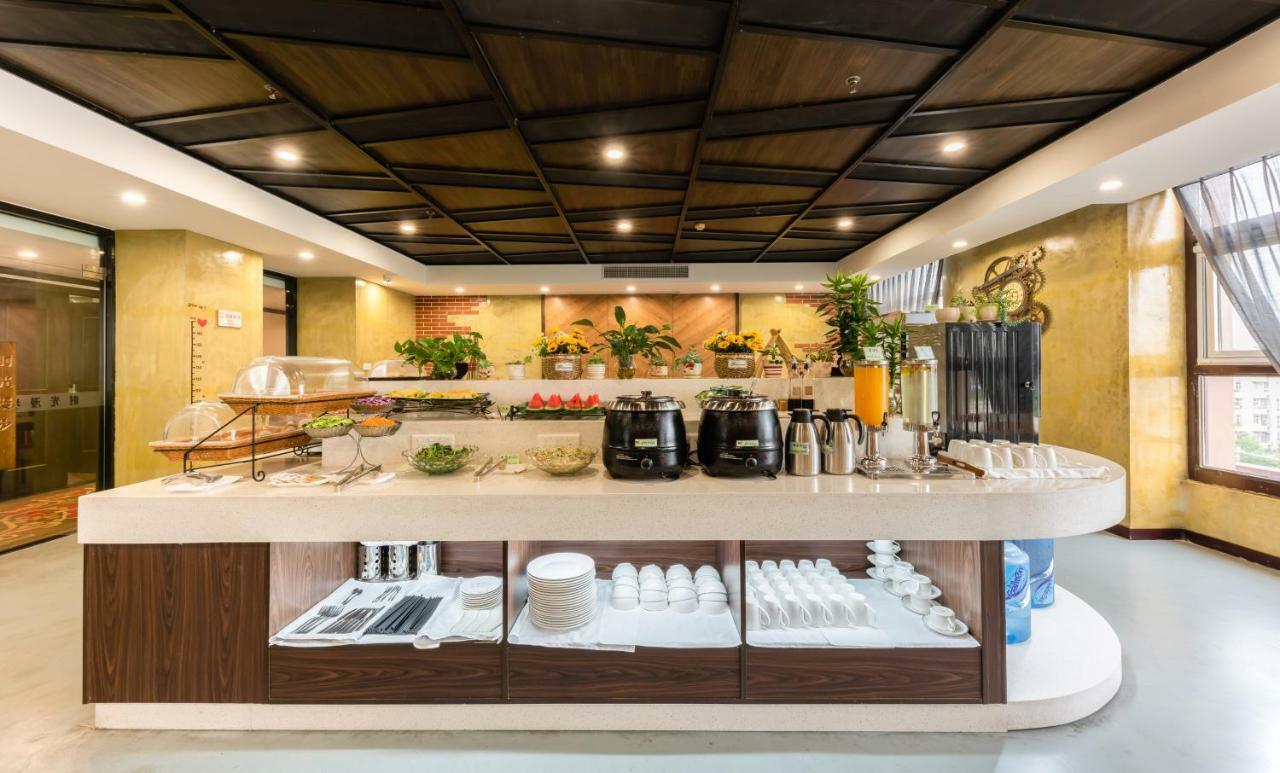 Nostalgia Hotel Near Tianjin Polar Ocean Word- Tianjin Fonte Joy World, 10 Minutes Drive Away From Tianjin Tanggu High-Speed Railway Station, Free Ice-Cream, Mineral Water, Snacks And Laundry Service, English Communication Well Exterior foto