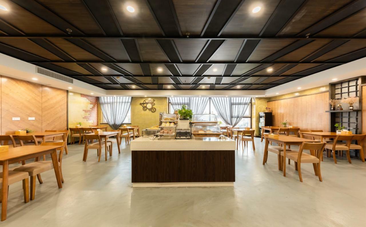Nostalgia Hotel Near Tianjin Polar Ocean Word- Tianjin Fonte Joy World, 10 Minutes Drive Away From Tianjin Tanggu High-Speed Railway Station, Free Ice-Cream, Mineral Water, Snacks And Laundry Service, English Communication Well Exterior foto