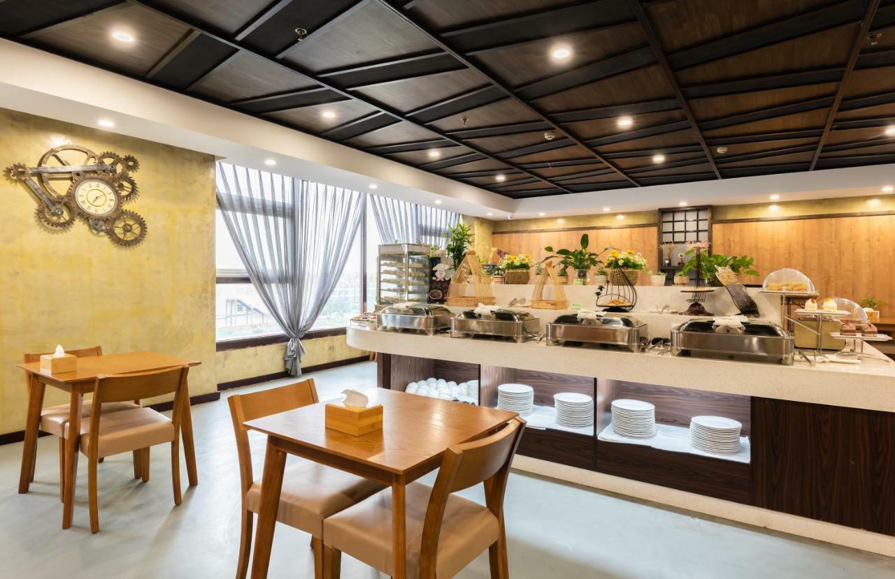 Nostalgia Hotel Near Tianjin Polar Ocean Word- Tianjin Fonte Joy World, 10 Minutes Drive Away From Tianjin Tanggu High-Speed Railway Station, Free Ice-Cream, Mineral Water, Snacks And Laundry Service, English Communication Well Exterior foto