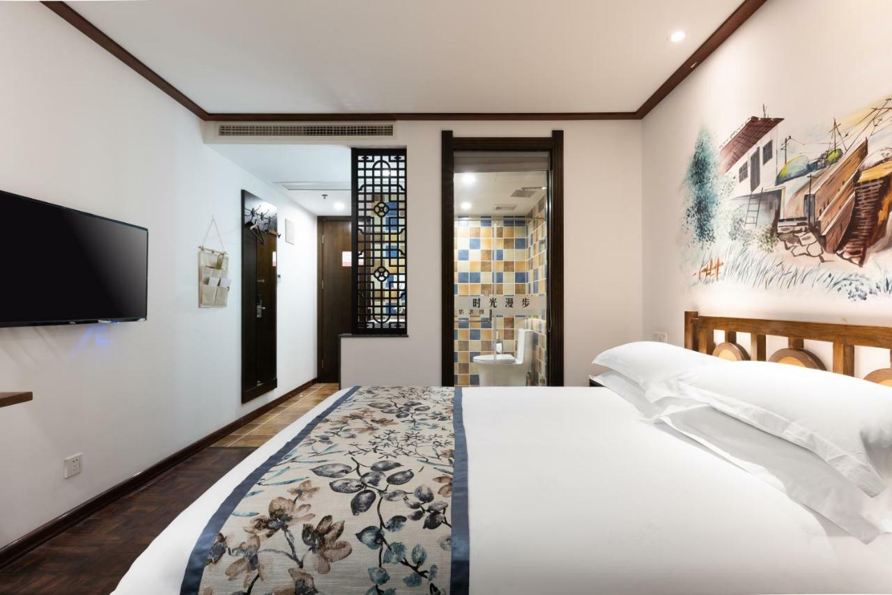 Nostalgia Hotel Near Tianjin Polar Ocean Word- Tianjin Fonte Joy World, 10 Minutes Drive Away From Tianjin Tanggu High-Speed Railway Station, Free Ice-Cream, Mineral Water, Snacks And Laundry Service, English Communication Well Exterior foto