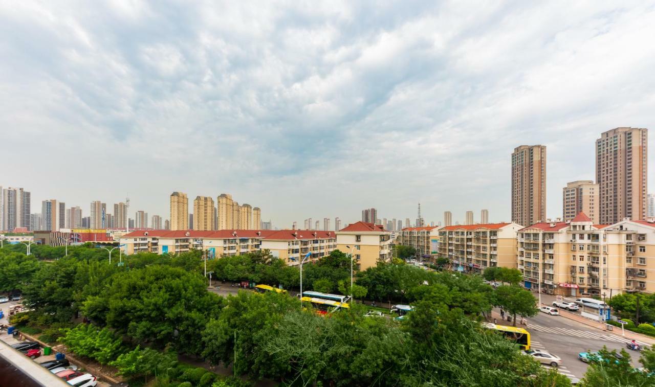 Nostalgia Hotel Near Tianjin Polar Ocean Word- Tianjin Fonte Joy World, 10 Minutes Drive Away From Tianjin Tanggu High-Speed Railway Station, Free Ice-Cream, Mineral Water, Snacks And Laundry Service, English Communication Well Exterior foto